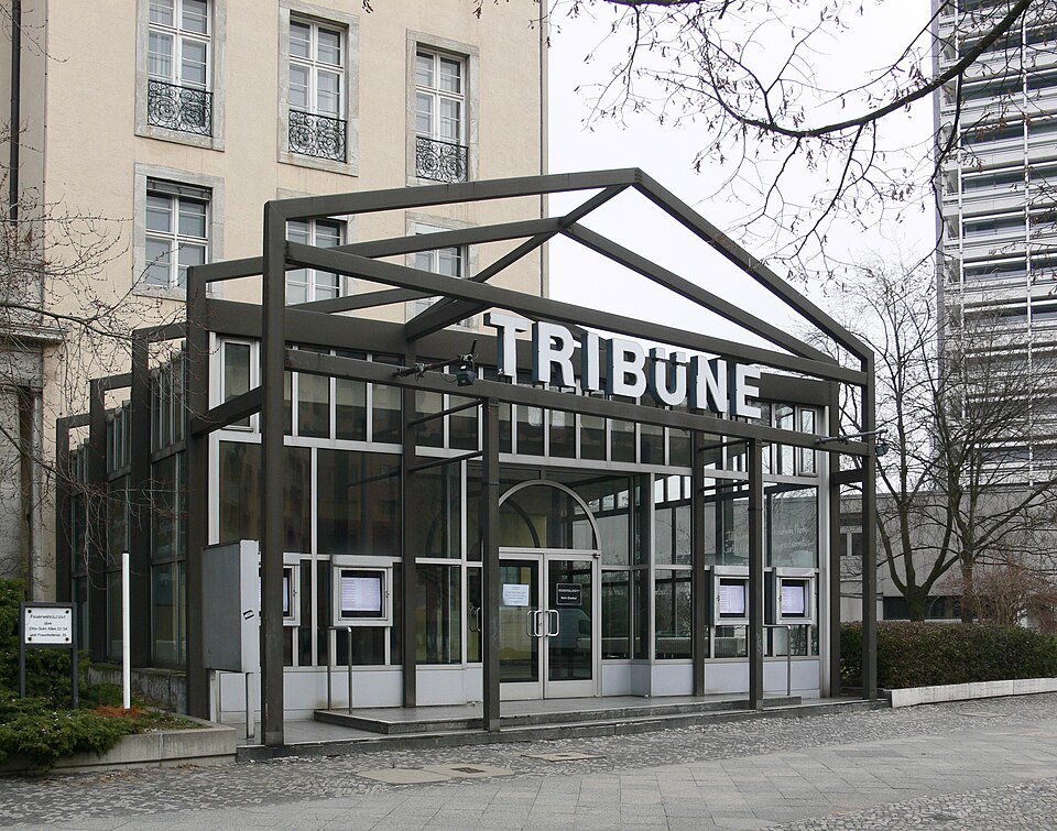 Tribüne (Theater)