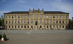 Westfassade am Schloßplatz, 2012