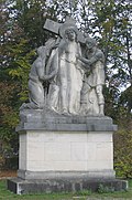 Jesusstatue im Ehrenhain des Ostfriedhofs