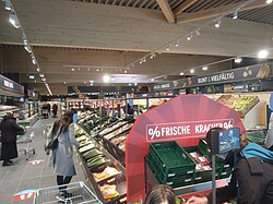 Obst- und Gemüse-Abteilung in Aldi-Süd-Filiale im aktuellsten Design (am 18. März 2021 neu eröffnete Filiale)