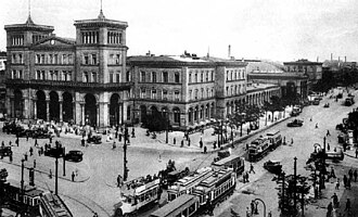 Spreewaldplatz mit dem Görlitzer Bahnhof, 1928